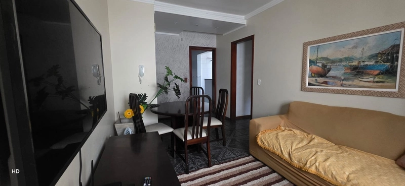 Excelente apartamento 01 dormitório meia quadra do mar Temporada: 1ª foto da galeria de imagens do imóvel