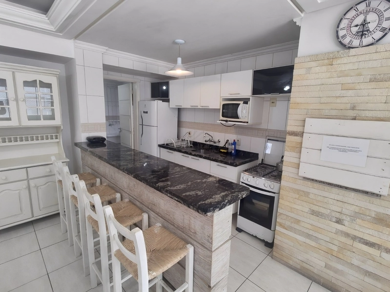 Apartamento de 2 dormitórios, Centro, Capão da Canoa.