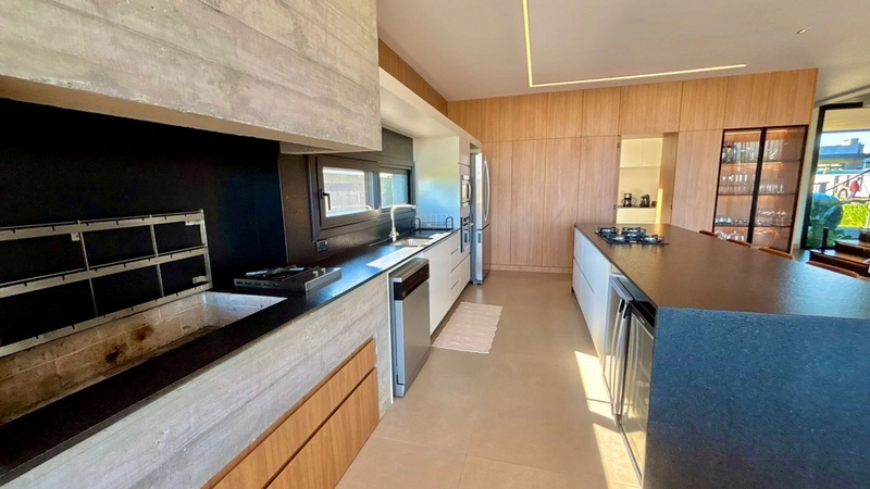 Sobrado de alto padrão beira lago no Amare Home Resort, com 6 suítes: 9ª foto da galeria de imagens do imóvel