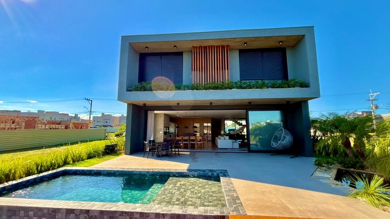 Sobrado de alto padrão beira lago no Amare Home Resort, com 6 suítes