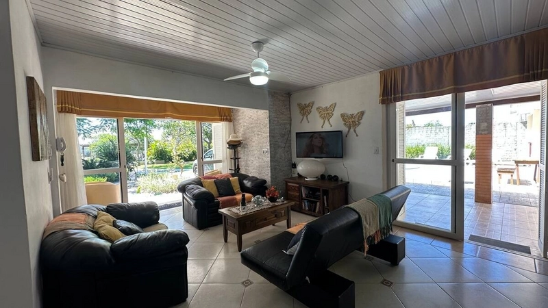 Excelente casa a venda bairro Araça próxima do mar Capão da Canoa: 9ª foto da galeria de imagens do imóvel