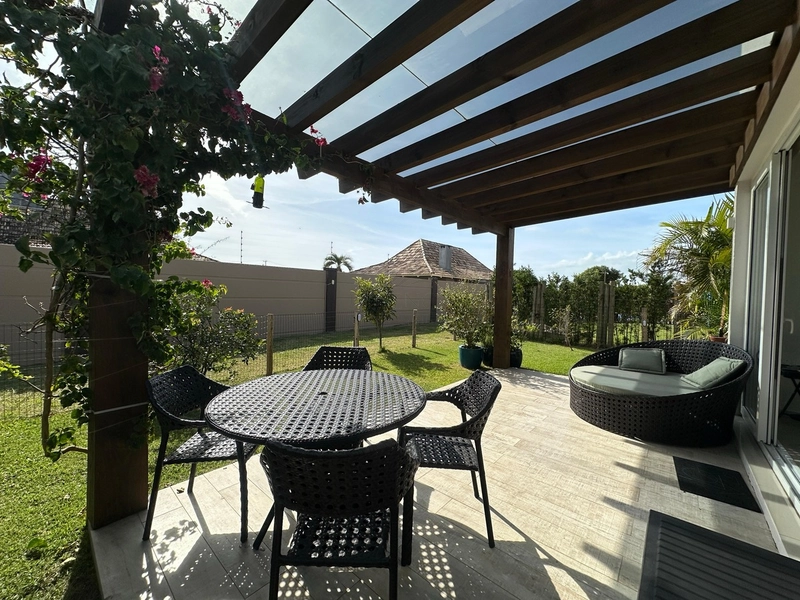 Excelente Casa térrea à venda no Condomínio Riveira Xangri-lá: 1ª foto da galeria de imagens do imóvel