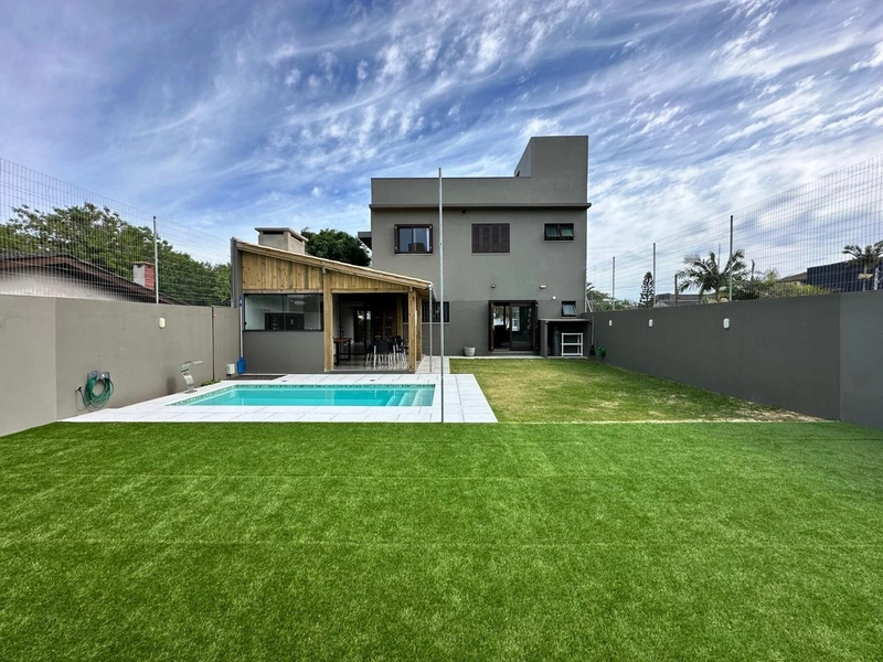 Sobrado à venda com 220m², 3 dormitórios, 1 suíte, Centro Xangrilá: 28ª foto da galeria de imagens do imóvel