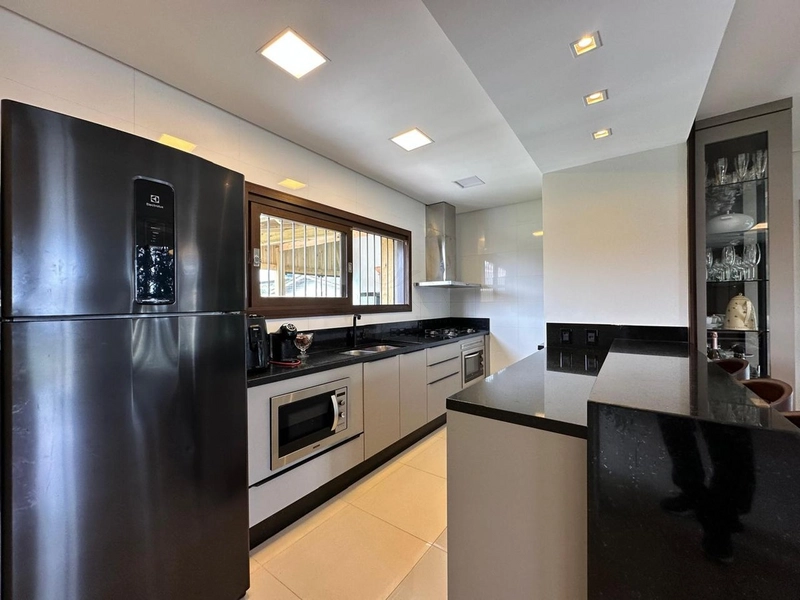 Sobrado à venda com 220m², 3 dormitórios, 1 suíte, Centro Xangrilá: 9ª foto da galeria de imagens do imóvel