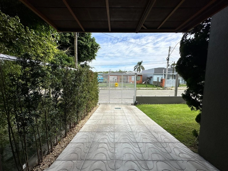 Sobrado à venda com 220m², 3 dormitórios, 1 suíte, Centro Xangrilá: 3ª foto da galeria de imagens do imóvel