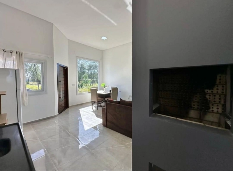 CASA 3 QUARTOS COM SUITE 1 QUADRA DO MAR: 3ª foto da galeria de imagens do imóvel