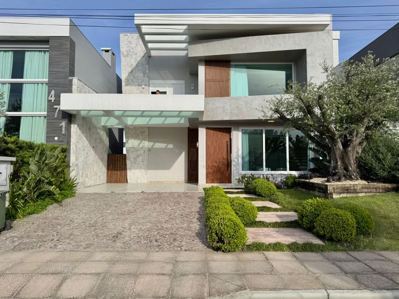 Sobrado á venda 04 suítes  Condado de Capão- Capão da Canoa