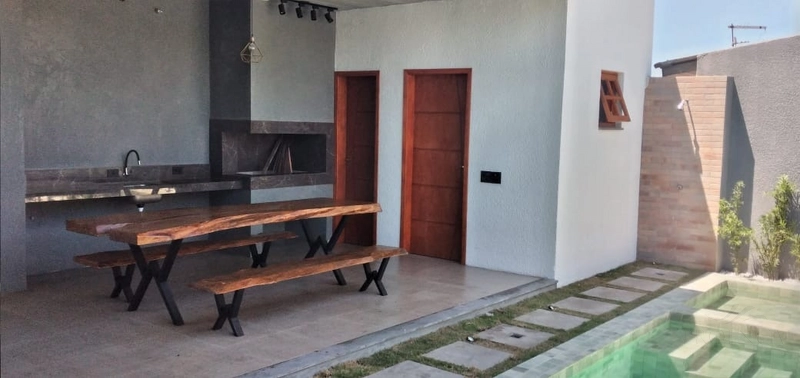 Linda Casa 03 dormitórios com piscina, Capão da Canoa Temporada: 13ª foto da galeria de imagens do imóvel