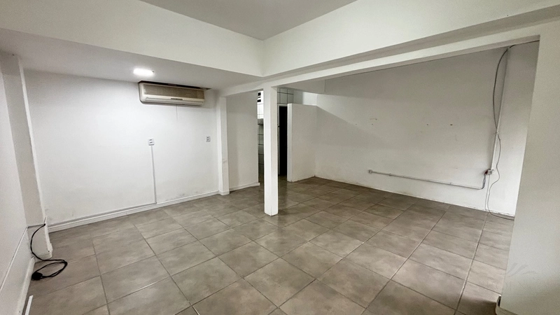 Loja Comercial com 46m² privativos Rua Sepé Centro Capão da Canoa: 4ª foto da galeria de imagens do imóvel