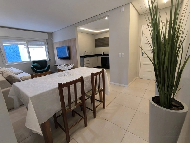 Apartamento de 02 dormitórios no Centro de Capão da Canoa: 3ª foto da galeria de imagens do imóvel