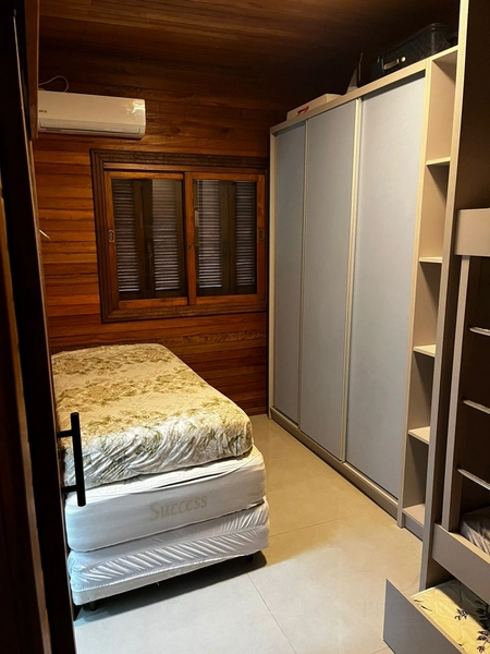 Chalé de praia 03 dormitórios todos sendo suíte com ar condicionado: 23ª foto da galeria de imagens do imóvel