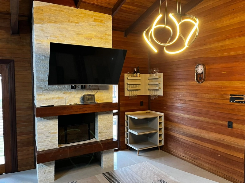 Chalé de praia 03 dormitórios todos sendo suíte com ar condicionado: 4ª foto da galeria de imagens do imóvel