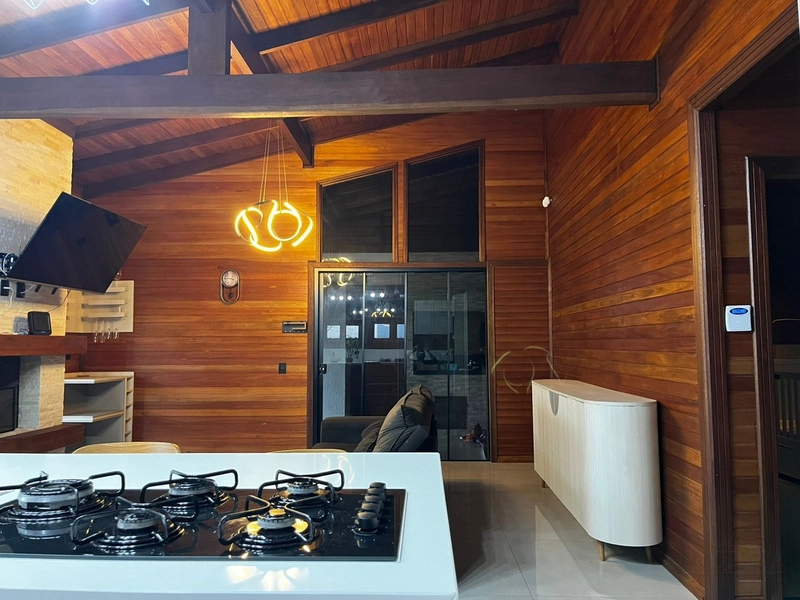 Chalé de praia 03 dormitórios todos sendo suíte com ar condicionado: 11ª foto da galeria de imagens do imóvel