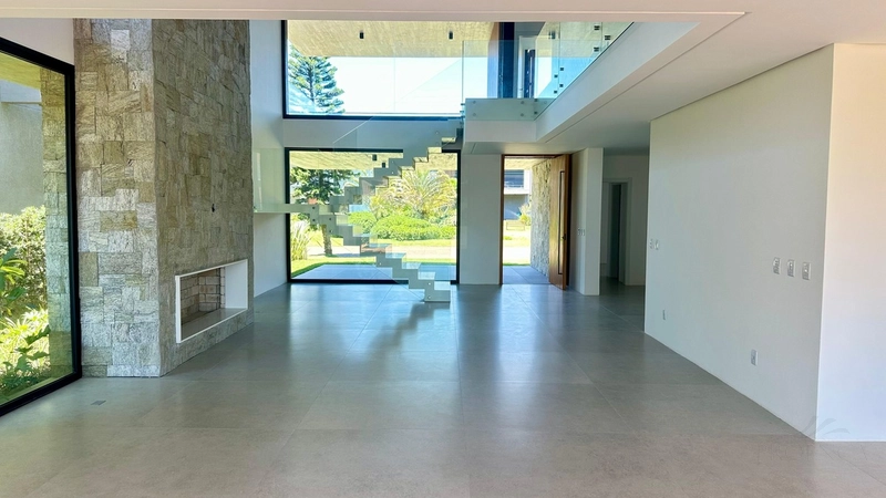 Sobrado 05 suítes, Condomínio La Plage, Xangri-lá: 4ª foto da galeria de imagens do imóvel