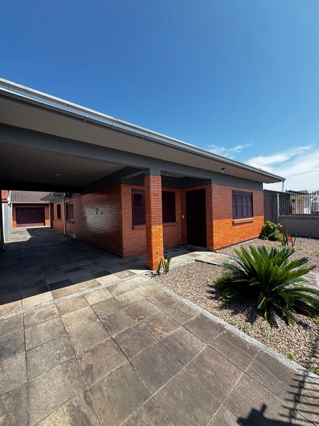 Casa 04 dormitórios sendo 03 suítes exclente imóvel para Temporada: 1ª foto da galeria de imagens do imóvel