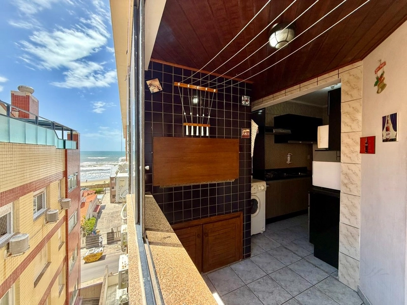 Apartamento com 02 Dormitórios na beira mar de Capão da Canoa
