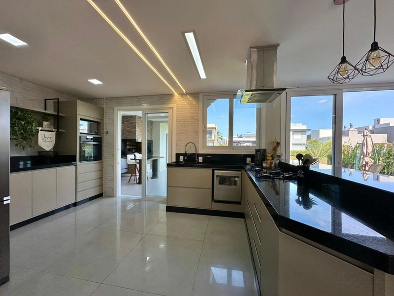 Sobrado 4 Dormitórios em frente a Infra estrutura 60 x para Pagar: 9ª foto da galeria de imagens do imóvel