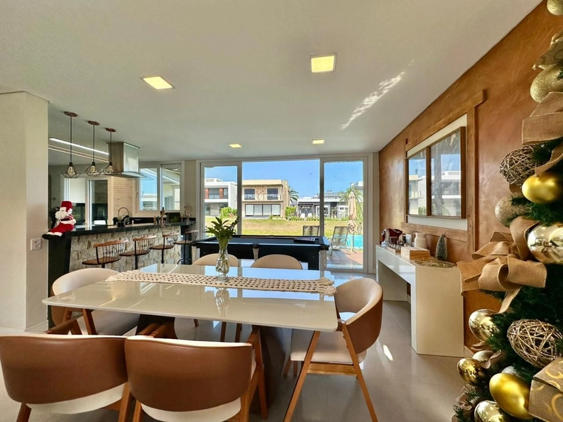 Sobrado 4 Dormitórios em frente a Infra estrutura 60 x para Pagar: 8ª foto da galeria de imagens do imóvel