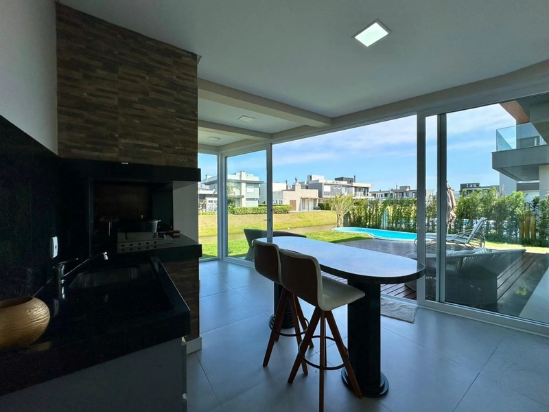 Sobrado 4 Dormitórios em frente a Infra estrutura 60 x para Pagar: 18ª foto da galeria de imagens do imóvel