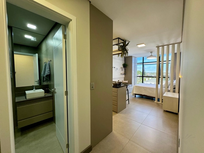 LOFT MOBILIADO E DECORADO EM ATLÂNTIDA: 4ª foto da galeria de imagens do imóvel