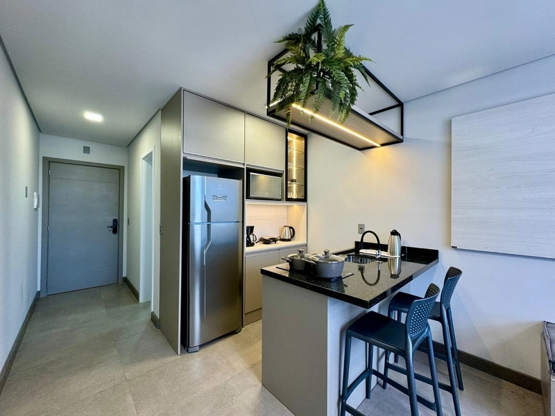 LOFT MOBILIADO E DECORADO EM ATLÂNTIDA: 5ª foto da galeria de imagens do imóvel