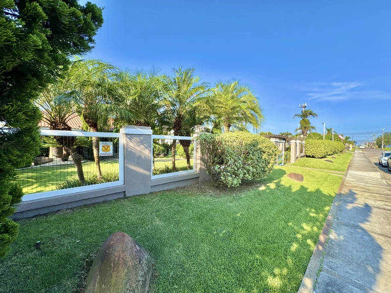 CASA TÉRREA EM REGIÃO NOBRE DE XANGRI-LÁ!: 35ª foto da galeria de imagens do imóvel