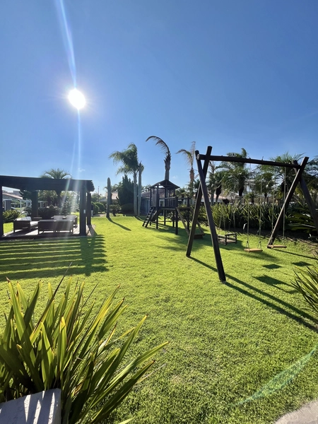 CASA TÉRREA EM REGIÃO NOBRE DE XANGRI-LÁ!: 36ª foto da galeria de imagens do imóvel