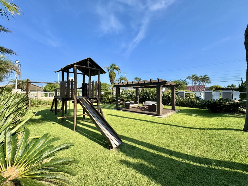 CASA TÉRREA EM REGIÃO NOBRE DE XANGRI-LÁ!: 6ª foto da galeria de imagens do imóvel