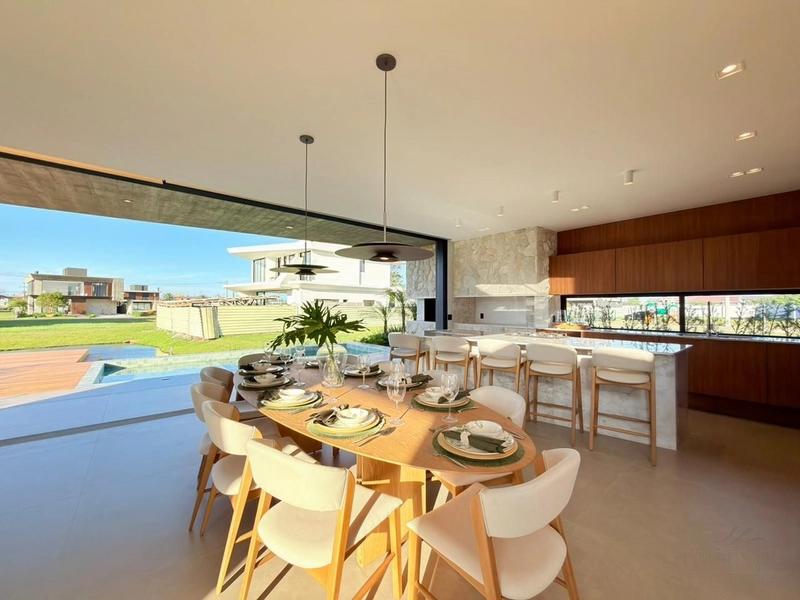 SOBRADO À BEIRA LAGO - ALTO PADRÃO - MOBILIADO & DECORADO: 9ª foto da galeria de imagens do imóvel