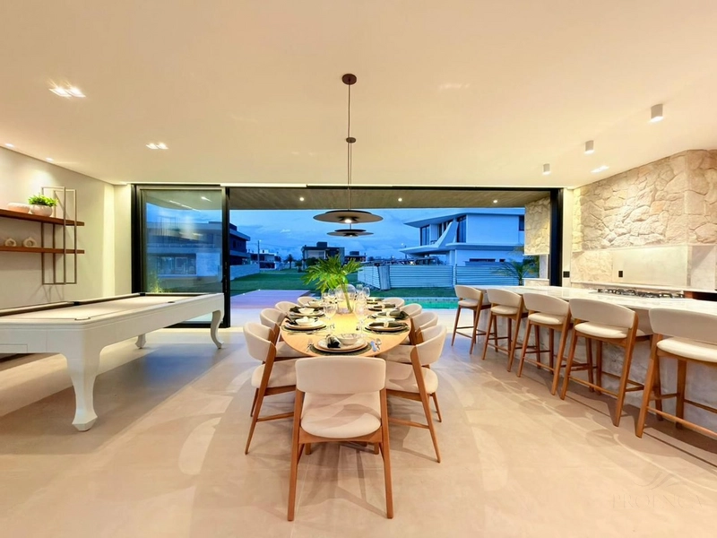 SOBRADO À BEIRA LAGO - ALTO PADRÃO - MOBILIADO & DECORADO: 38ª foto da galeria de imagens do imóvel