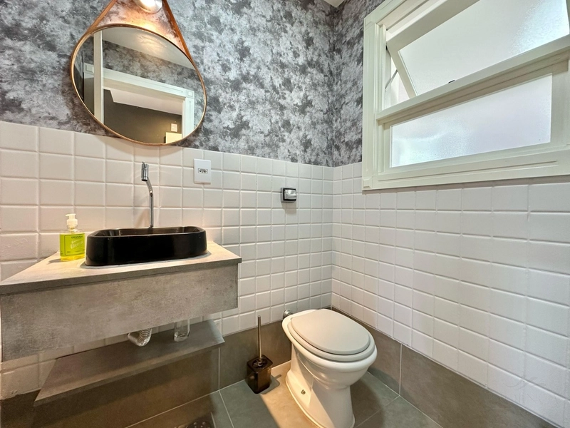 SOBRADO COM PISCINA NO CENTRO DE ATLÂNTIDA: 6ª foto da galeria de imagens do imóvel