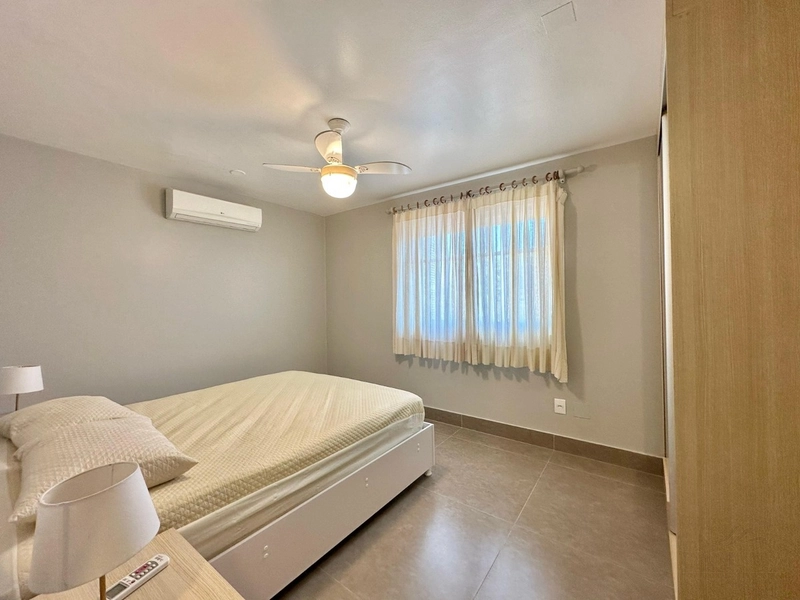 SOBRADO COM PISCINA NO CENTRO DE ATLÂNTIDA: 8ª foto da galeria de imagens do imóvel