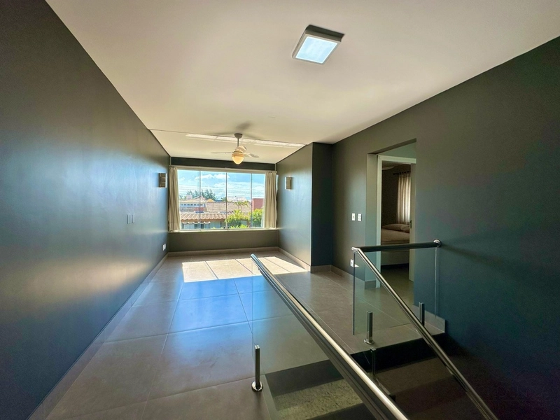 SOBRADO COM PISCINA NO CENTRO DE ATLÂNTIDA: 9ª foto da galeria de imagens do imóvel