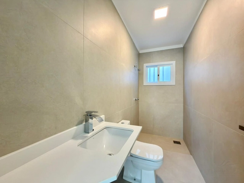 CASA TÉRREA NO CENTRO DE XANGRI-LÁ, FRENTE LESTE, DIVISA COM ATLÂNTIDA: 16ª foto da galeria de imagens do imóvel