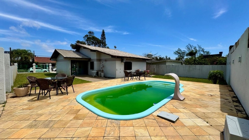 Excelente casa 03 dormitórios com  piscina em Atântida para Temporada: 3ª foto da galeria de imagens do imóvel