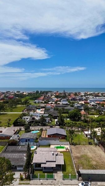 Excelente casa 03 dormitórios com  piscina em Atântida para Temporada: 27ª foto da galeria de imagens do imóvel