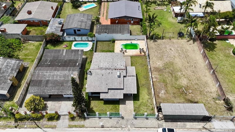 Excelente casa 03 dormitórios com  piscina em Atântida para Temporada: 20ª foto da galeria de imagens do imóvel