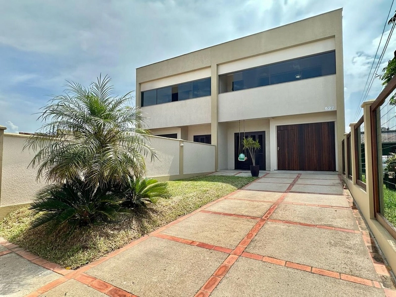 Casa à venda com 154m² 2 dormitórios 2 suítes 2 vagas Centro Xangrilá