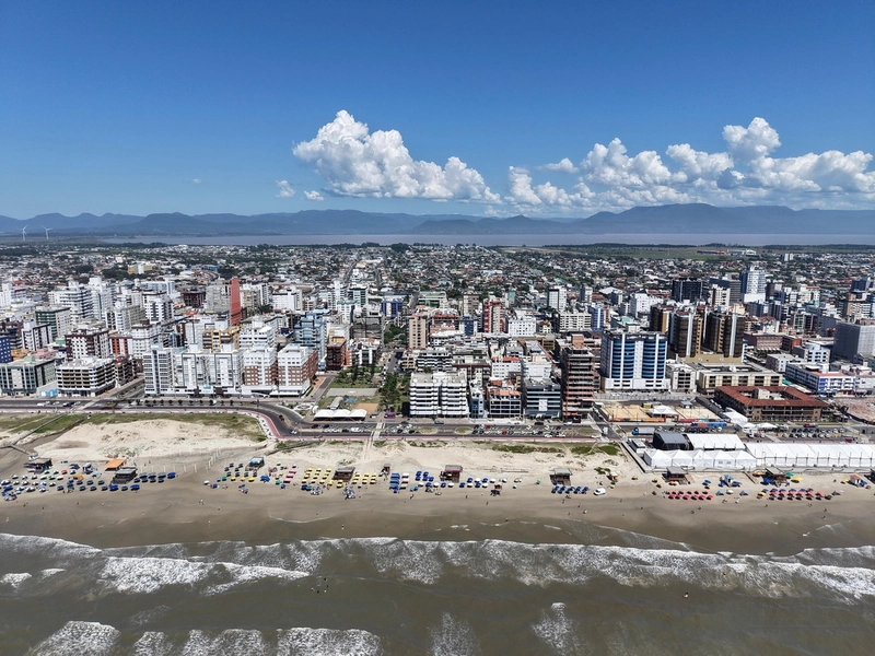 APARTAMENTO À VENDA BEIRA MAR / PRAÇA DO FAROL: 26ª foto da galeria de imagens do imóvel