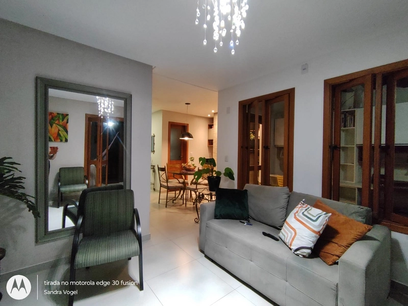 Linda casa 03 dormitórios 300m da praia Capão da Canoa Temporada: 3ª foto da galeria de imagens do imóvel