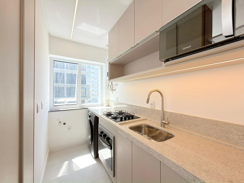 APARTAMENTO À VENDA, POUCOS PASSOS DO MAR!: 11ª foto da galeria de imagens do imóvel