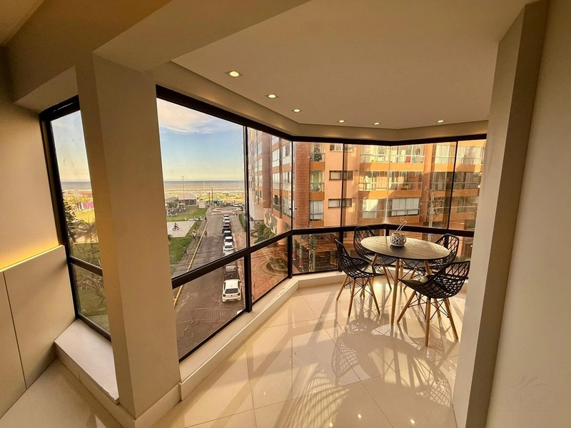 Apartamento 03 dormitórios na frente da Praça do Mini Golf: 1ª foto da galeria de imagens do imóvel