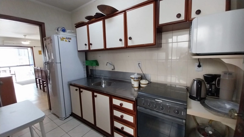 APARTAMENTO 2 DORMITÓRIOS E SACADA COM CHURRASQUEIRA: 15ª foto da galeria de imagens do imóvel