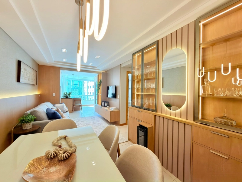 APARTAMENTO 2 DORM. À VENDA COM SACADA DE FRENTE: 4ª foto da galeria de imagens do imóvel