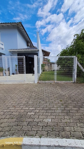 Sobrado com 03 dormitórios sendo 01 suíte, com garagem para 03 carros: 35ª foto da galeria de imagens do imóvel