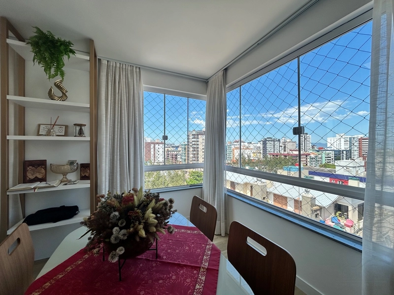 Junto a Praça Flavio Boianovski com vista para o Mar.: 3ª foto da galeria de imagens do imóvel