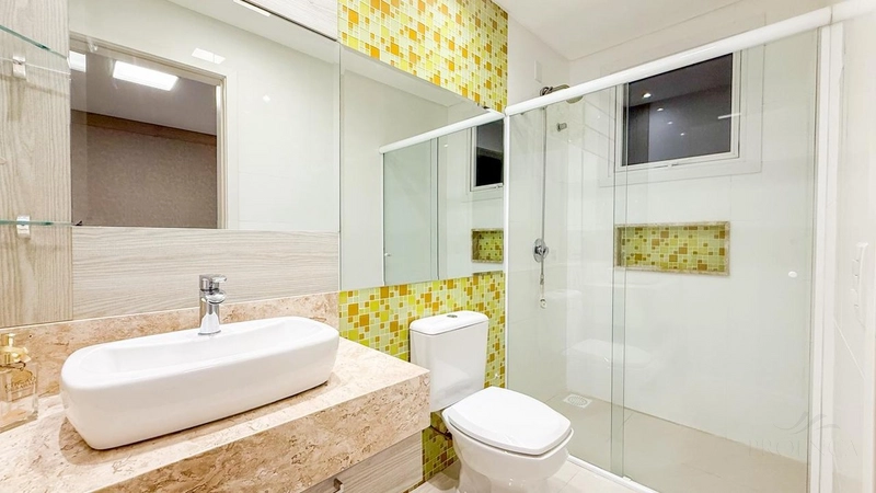 Sobrado Beira Lago 5 suítes - Condominio Capão Ilhas - Capão da Canoa: 45ª foto da galeria de imagens do imóvel