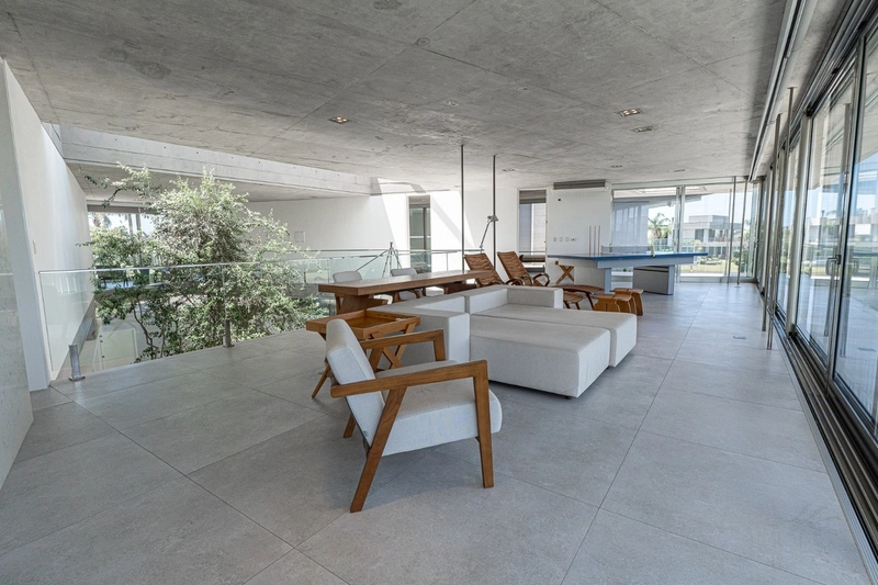 Sobrado - 05 suítes - Condomínio Enseada - Xangri-Lá: 3ª foto da galeria de imagens do imóvel