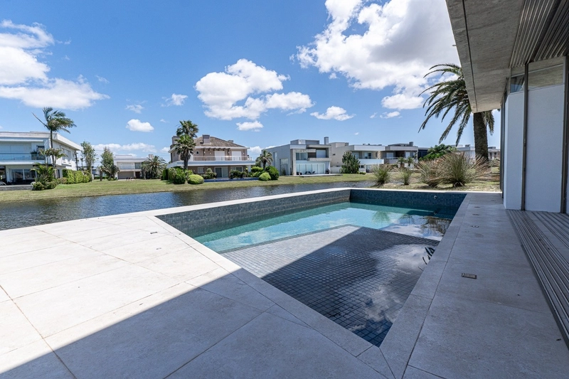 Sobrado - 05 suítes - Condomínio Enseada - Xangri-Lá: 31ª foto da galeria de imagens do imóvel