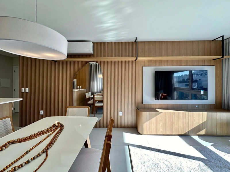 Apartamento 03 dormitórios junto a Praça Flávio Boianovski: 3ª foto da galeria de imagens do imóvel